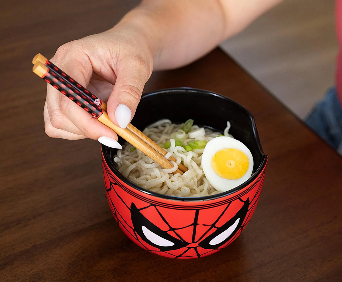Tigela Ramen Homem-Aranha, o Herói Amigo da Vizinhança