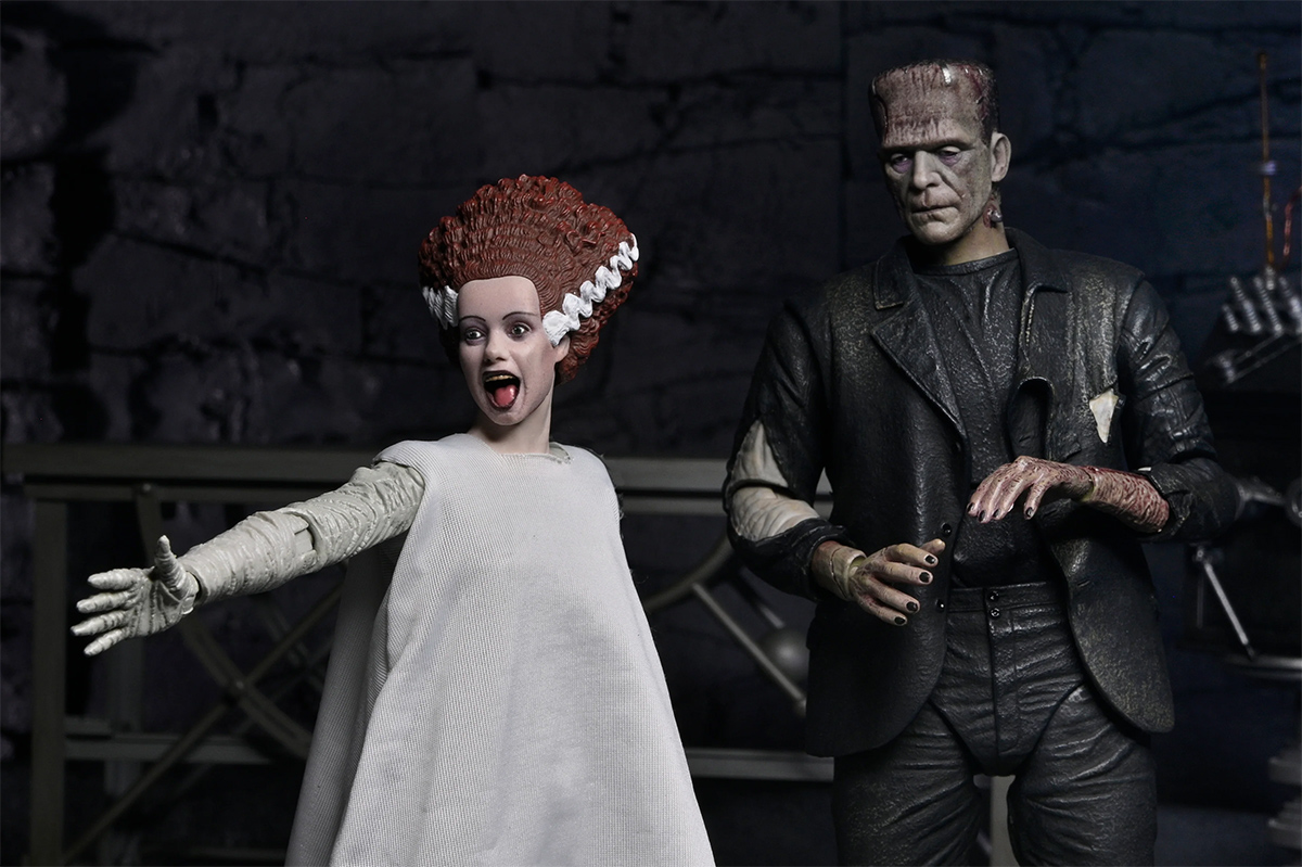Action Figures The 90 -year -old Frankenstein bride neca ultimate