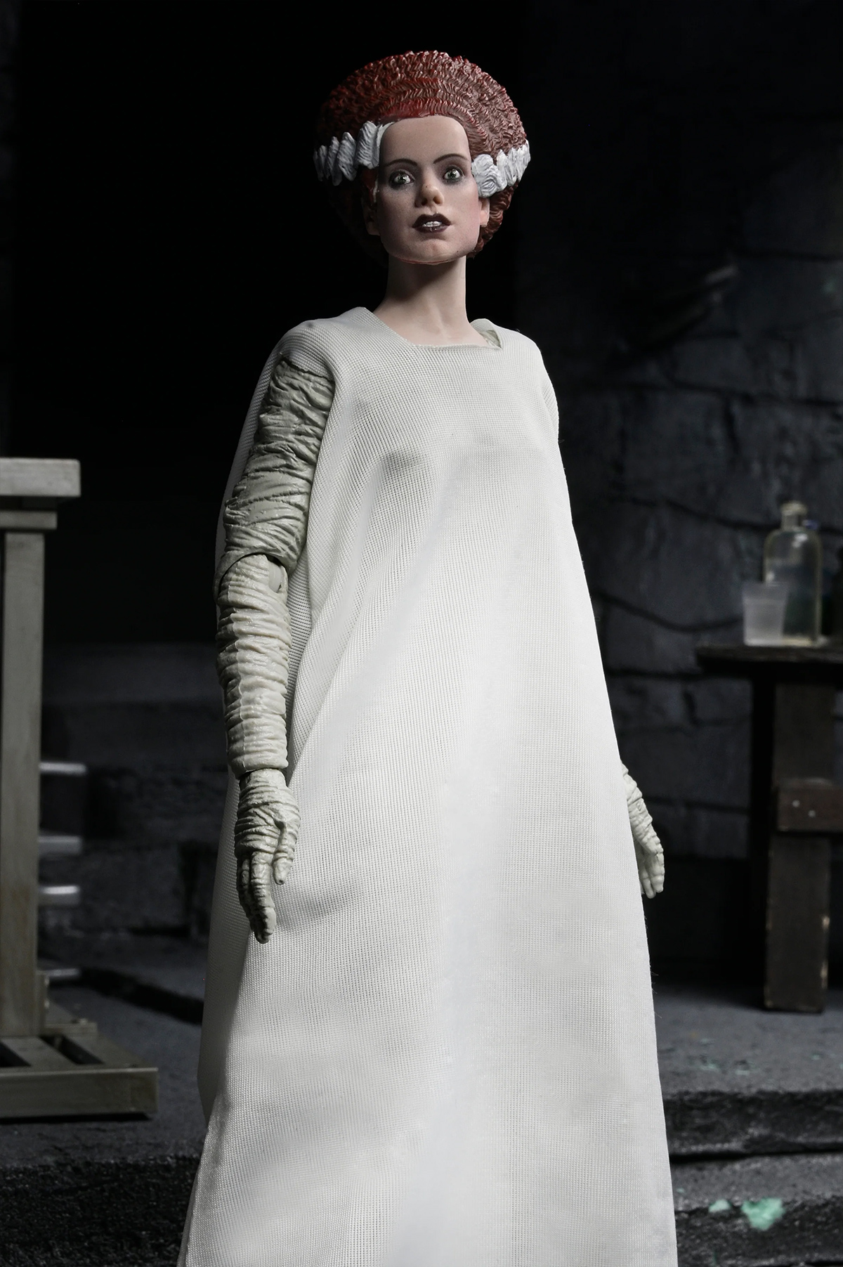 The Bride of Frankenstein 90th Anniversary: The Monster and His Bride 7” Scale Action Figure 2-Pack