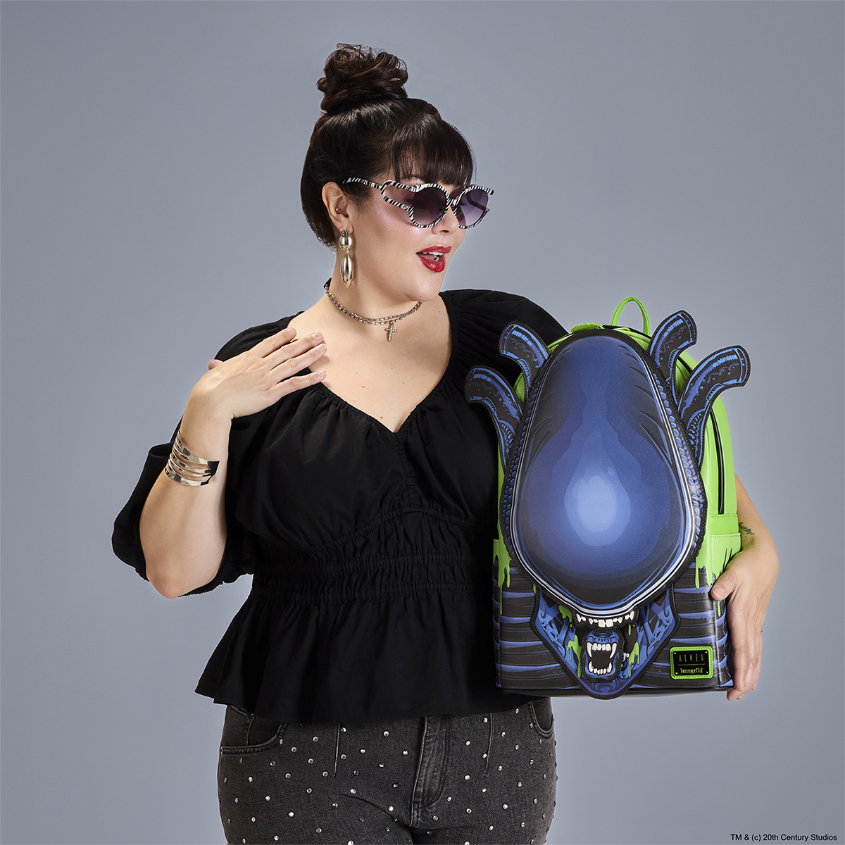 Mochila Alien Xenomorfo com Slime Verde Fosforescente