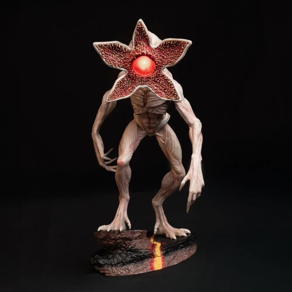 Luminária Stranger Things com o Monstro Demogorgon