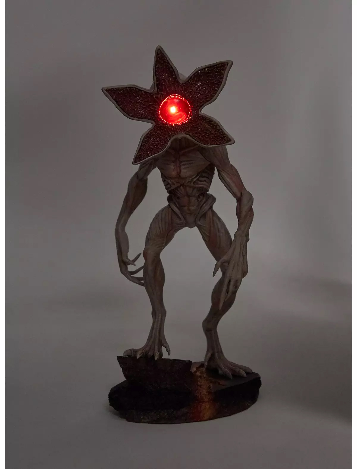 Luminária Stranger Things com o Monstro Demogorgon