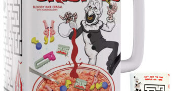 Caneca Terrifier Caixa de Cereal “Art Crispies”