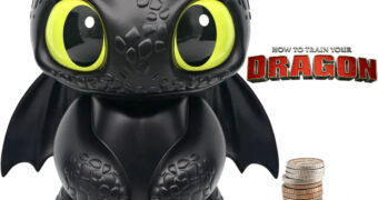 Cofre Banguela PVC Figural Bank de Como Treinar Seu Dragão