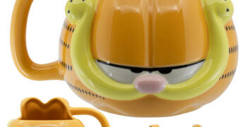 Caneca Garfield 3D para Tomar Café com Lasanha