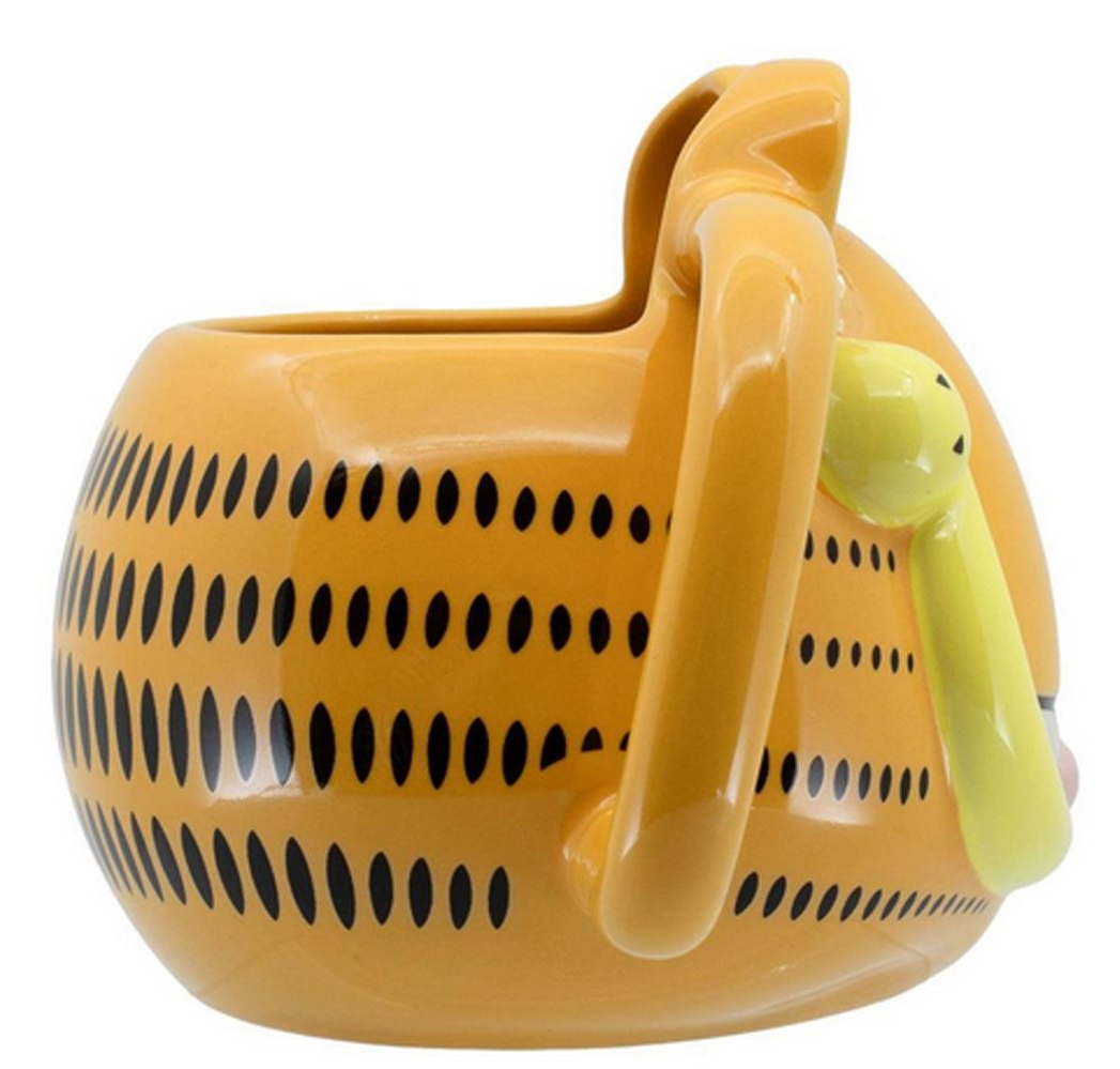 Caneca Garfield 3D para Tomar Café com Lasanha
