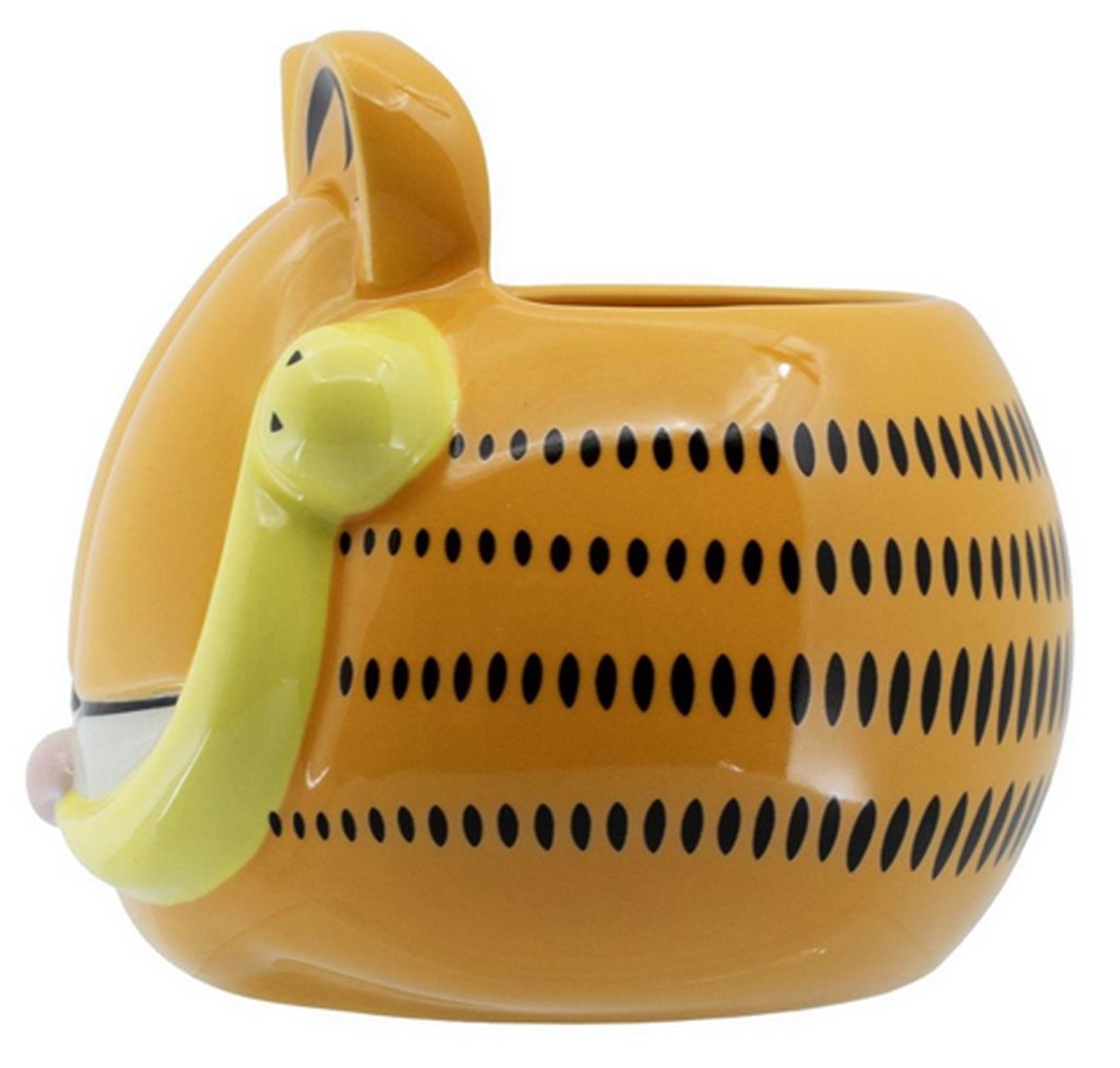 Caneca Garfield 3D para Tomar Café com Lasanha