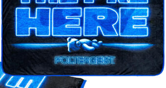 Cobertor de Lance Poltergeist: O Fenômeno “Eles Estão Aqui”