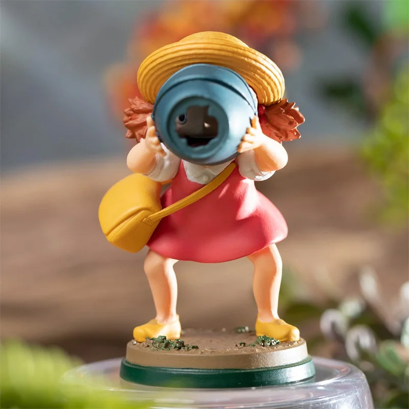 Mini-Figuras Mei Kusakabe “So Many Poses” do filme Meu Amigo Totoro de Hayao Miyazaki