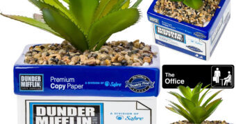 Mini-Vaso de Plantas The Office: Caixa de Papel da Dunder Mifflin com Suculenta Artificial