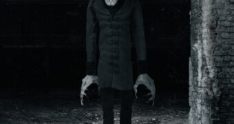 Boneco de Pelúcia Nosferatu (1922) Mezco MDS Roto Plush