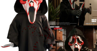 Boneco Ghost Face Lives Mezco Mega Scale com 38 cm (Pânico 7)