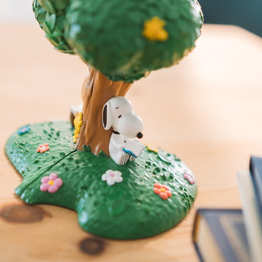 Bookends Peanuts com Charlie Brown e Snoopy