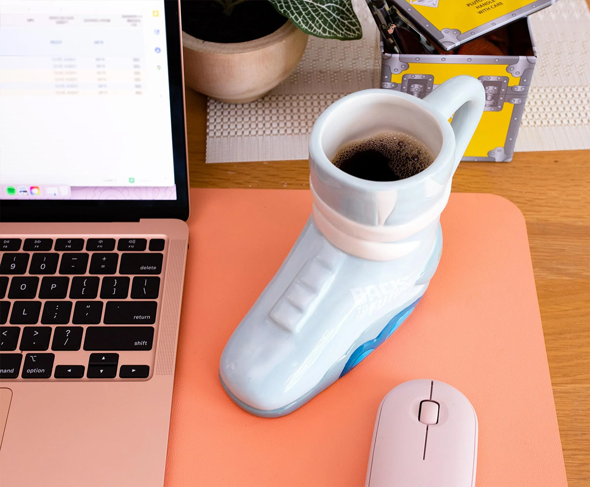 Caneca 3D Nike Air Mag do Filme De Volta para o Futuro Parte II