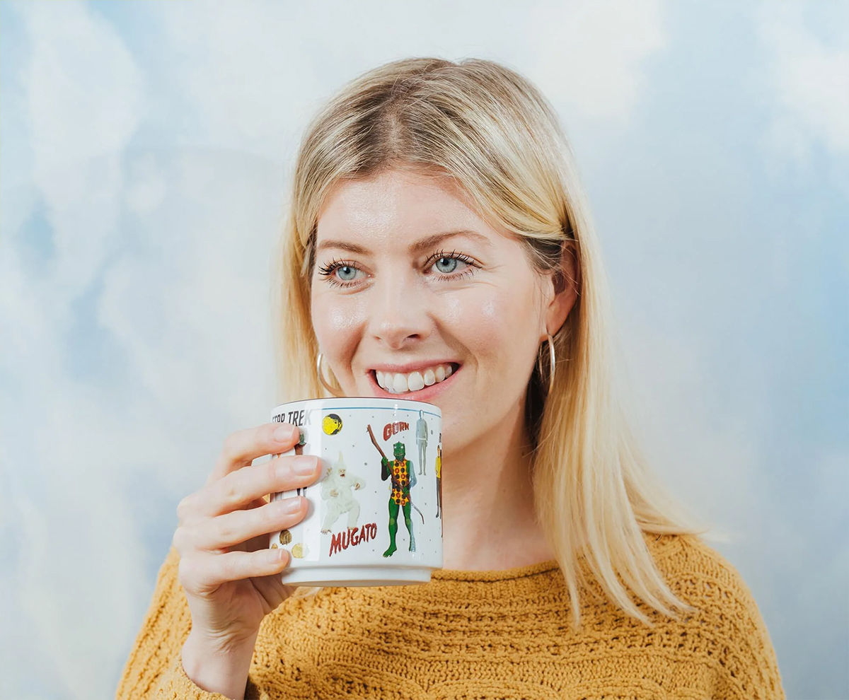 Caneca Star Trek com Alienígenas, Vilões e Tripulação da U.S.S. Enterprise