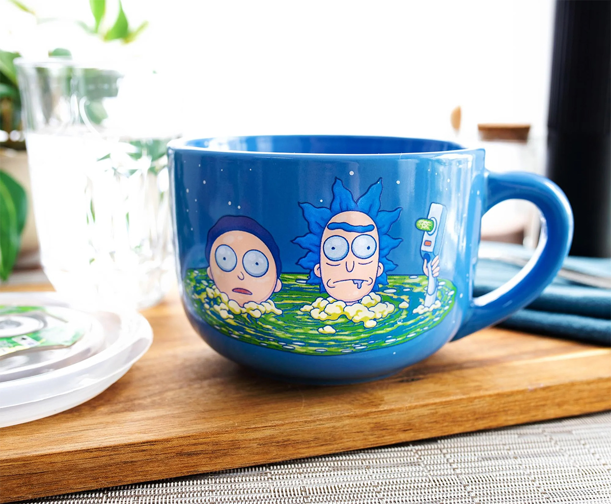 Caneca de Sopa Interdimensional com Rick and Morty