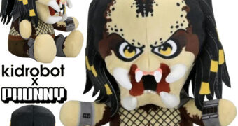 Boneco de Pelúcia Predador Yautja Phunny (Kidrobot)