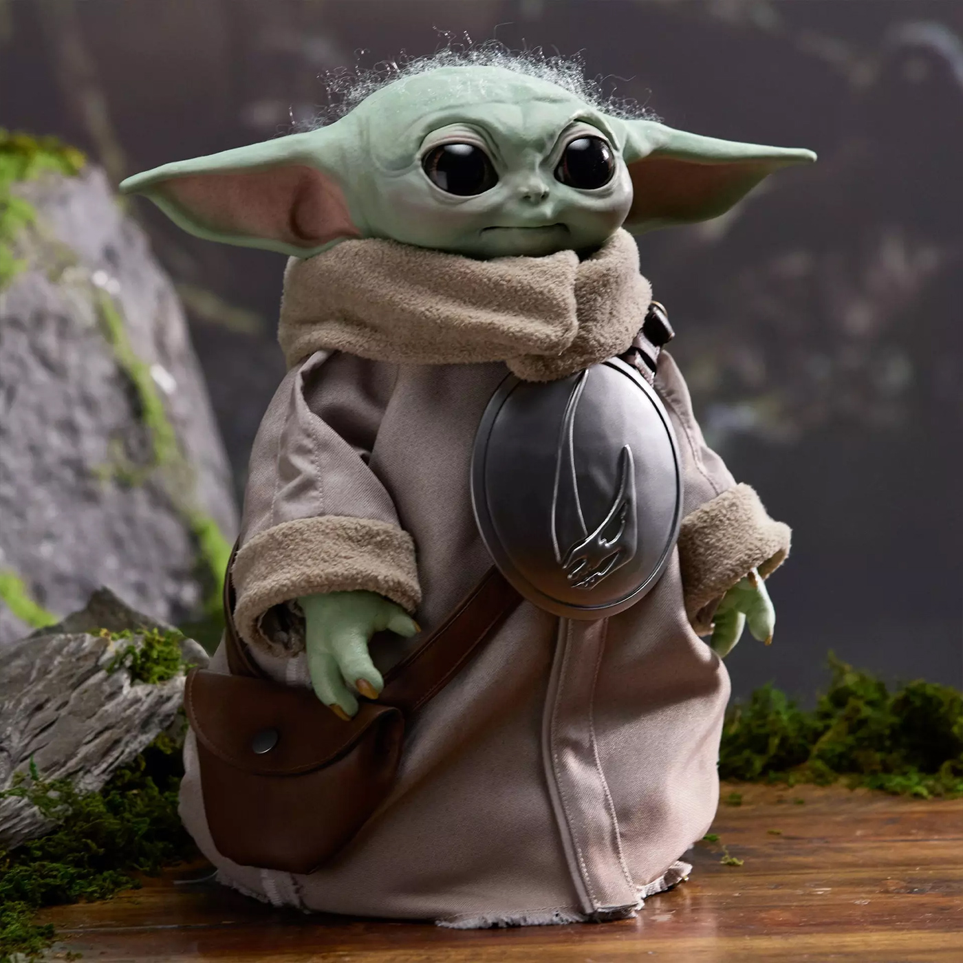 Boneco Grogu Animatrônico Premium 1:1 com Movimentos e Sons (Star Wars)