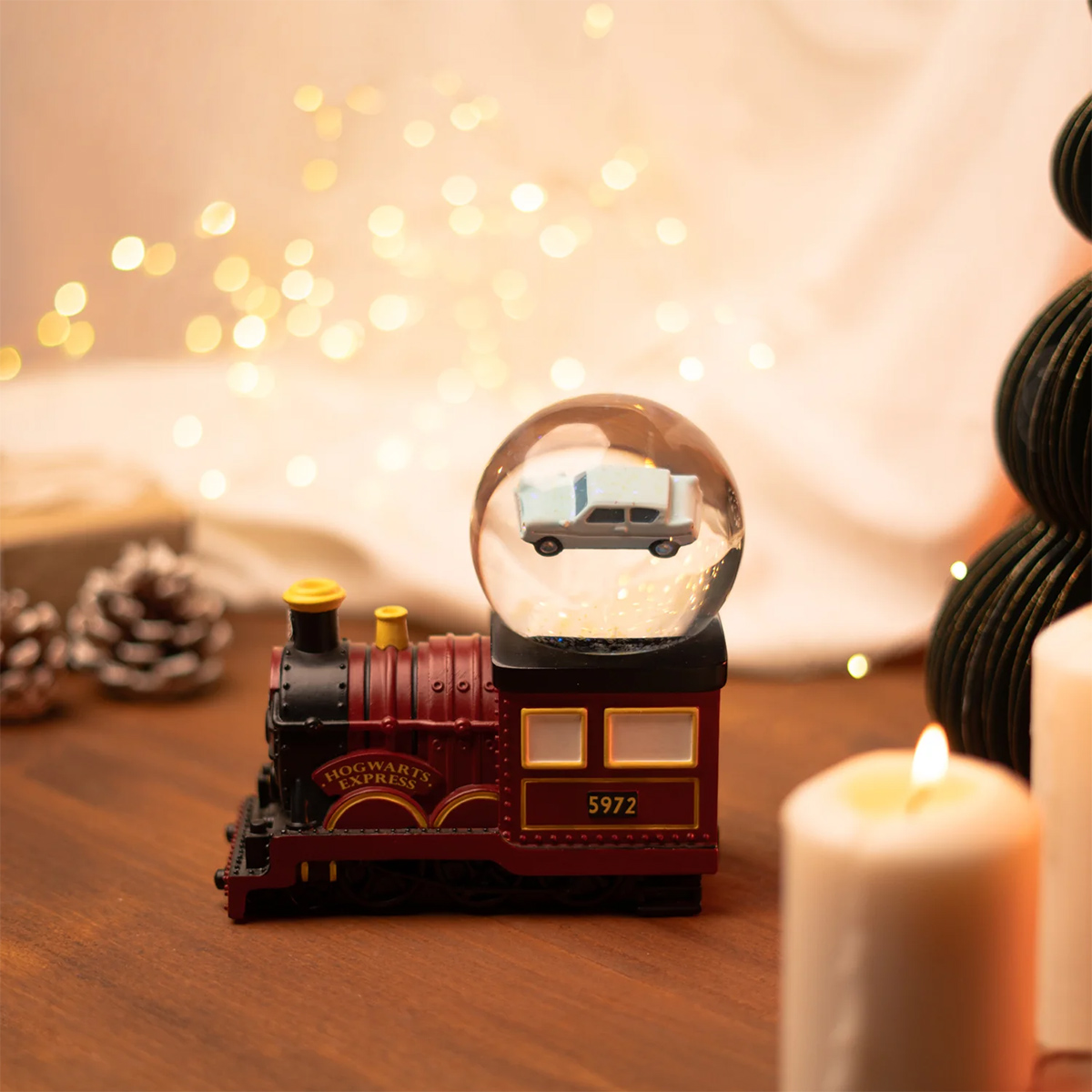 Globo de Neve Harry Potter Hogwarts Express com o Carro Voador