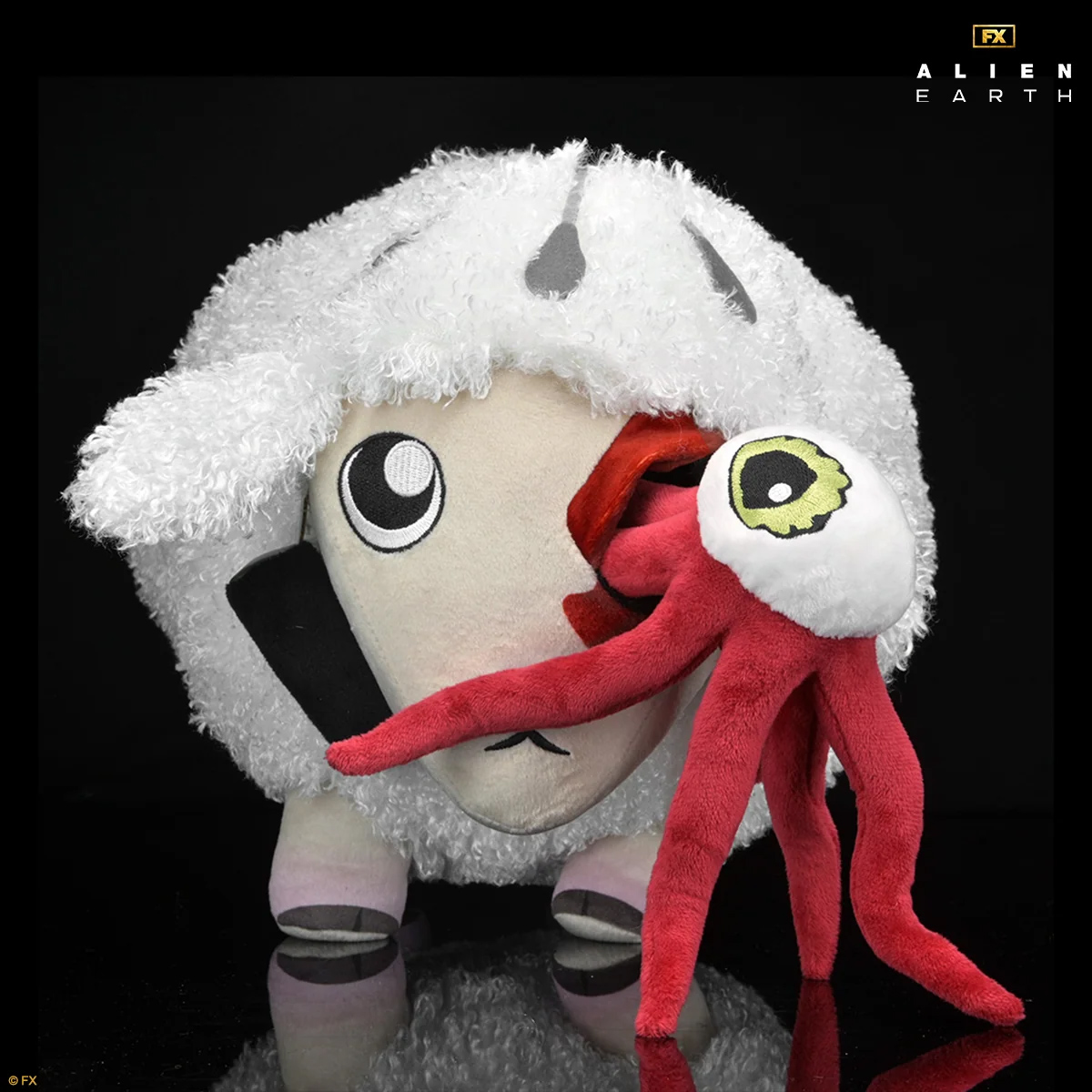 Ovelha de Pelúcia com Olho Alienígena T. Ocellus da Série Alien: Earth (Kidrobot)