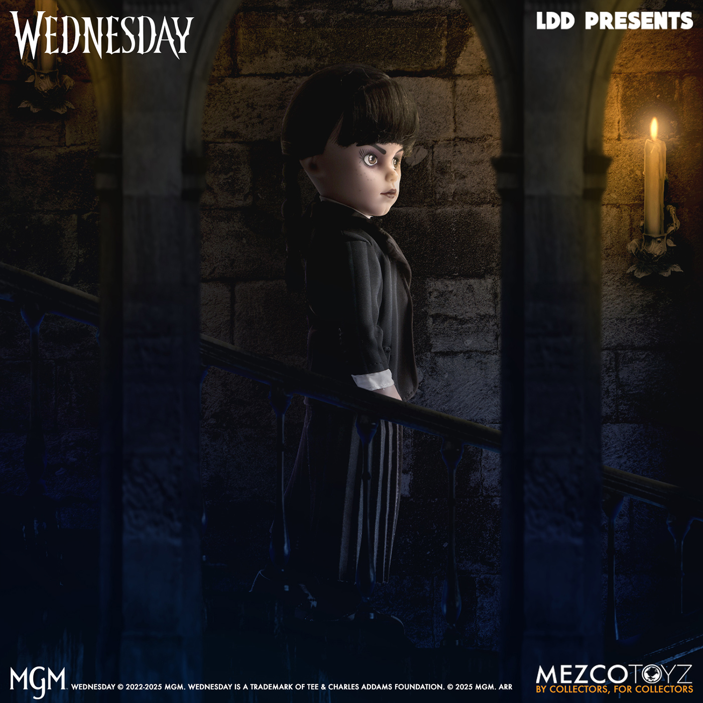 Living Dead Dolls Apresenta: Wednesday Addams (Jenna Ortega) com Uniforme da Academia Nevermore