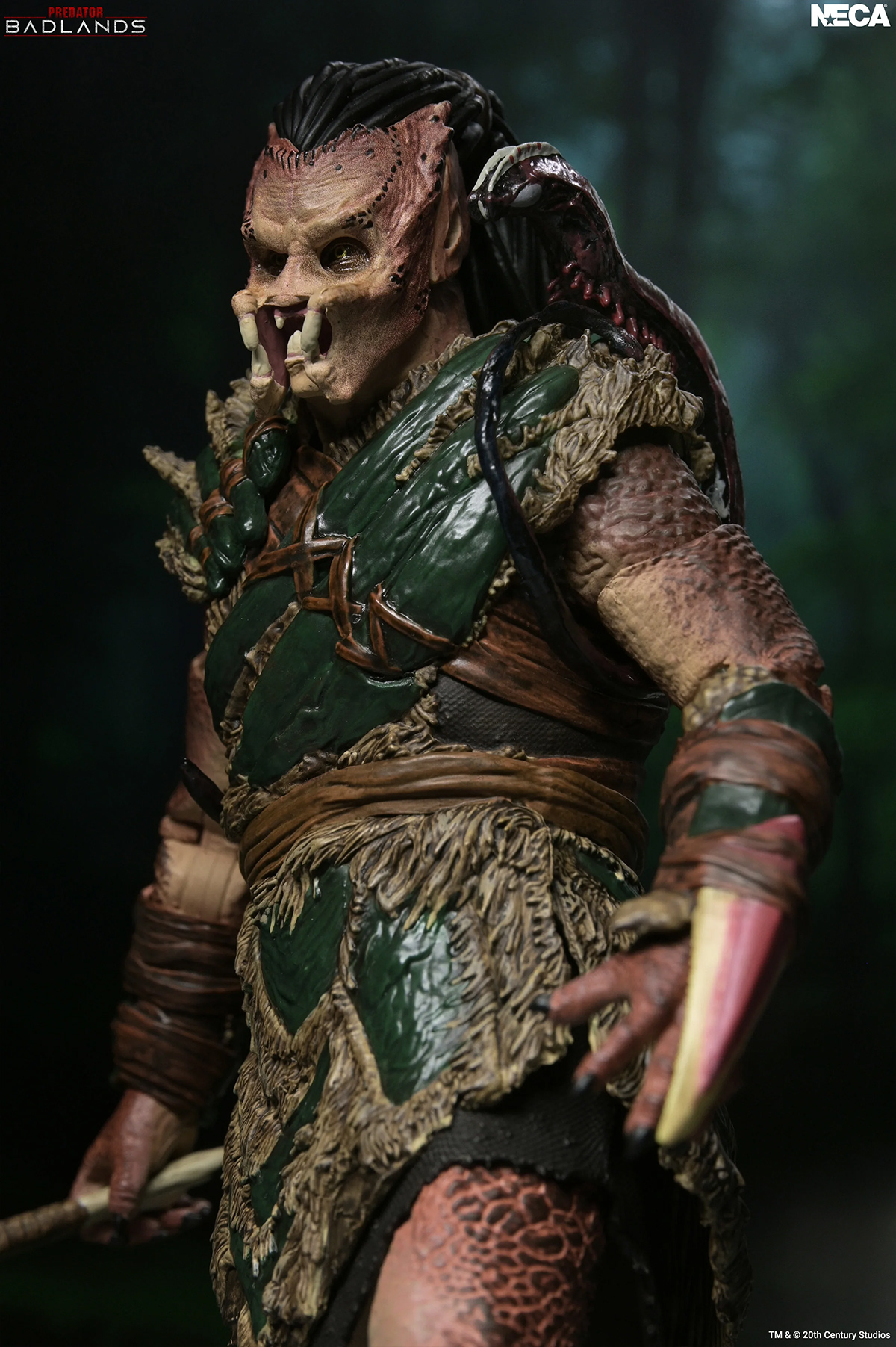 Predator: Badlands Ultimate Dek (Bone Bison Armor)
